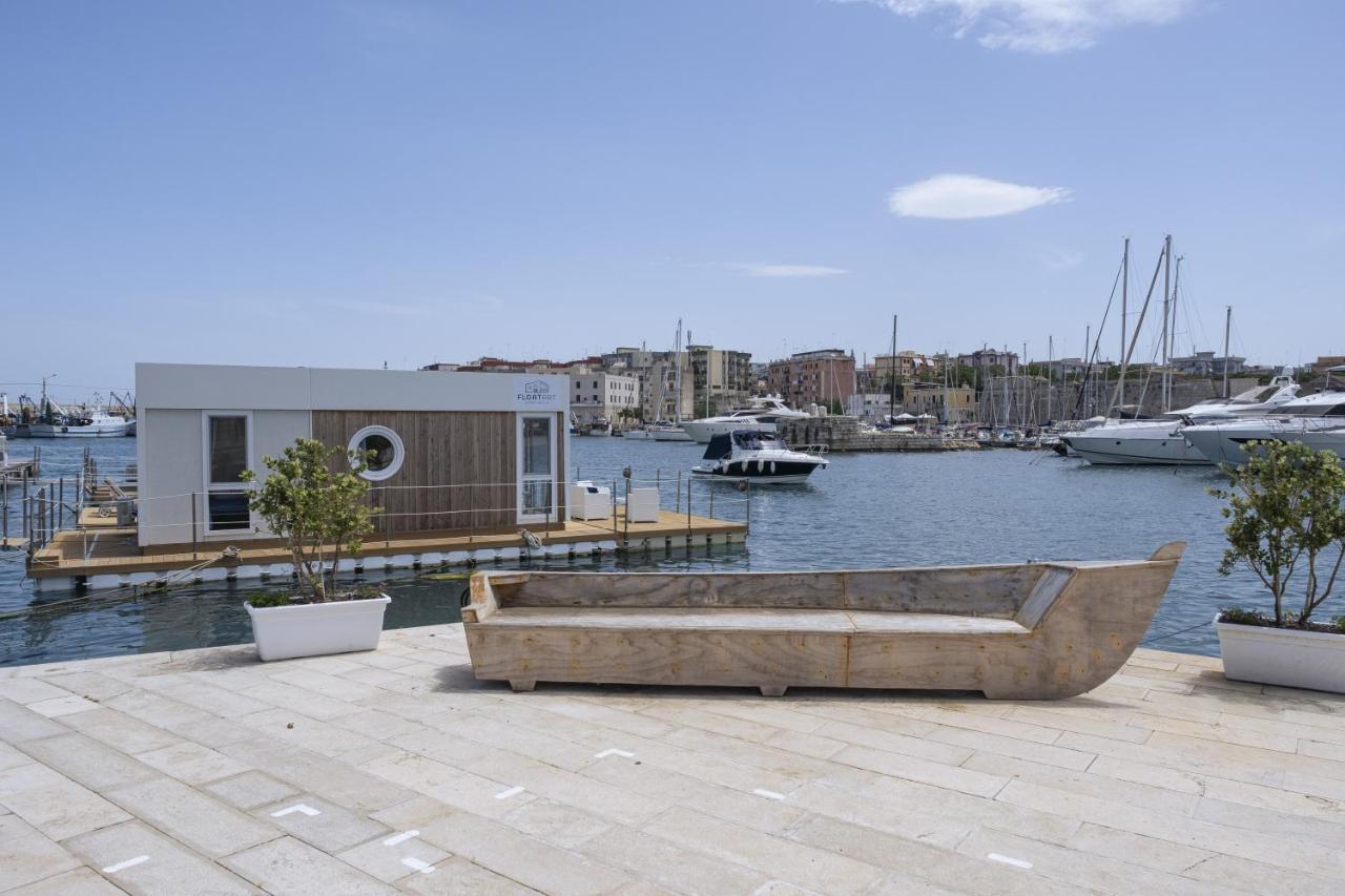 Houseboat Floatart Experience Bisceglie酒店 外观 照片